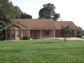 Building Photo - 12 Ashley Ln