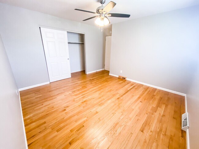 Foto del edificio - 917 Magnolia Ln