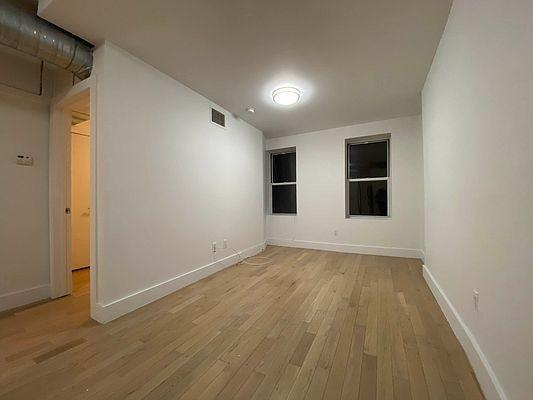 Foto principal - 3 bedroom in New York NY 10035