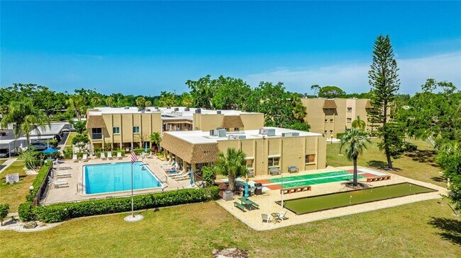 Foto del edificio - 1330 Glen Oaks Dr E