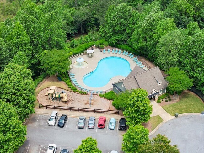 Foto del edificio - 124 Oakmont Dr