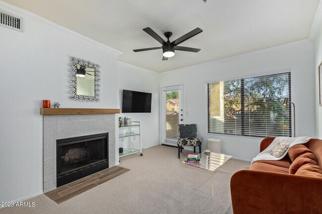 Foto del edificio - 7575 E Indian Bend Rd