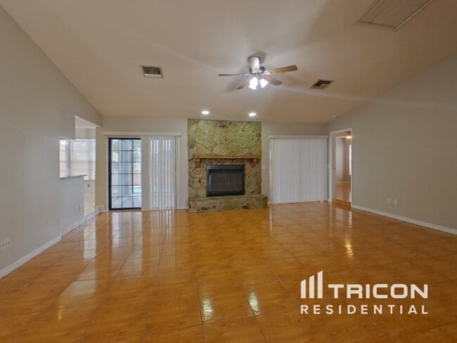 Building Photo - 4859 Orange Grove Way