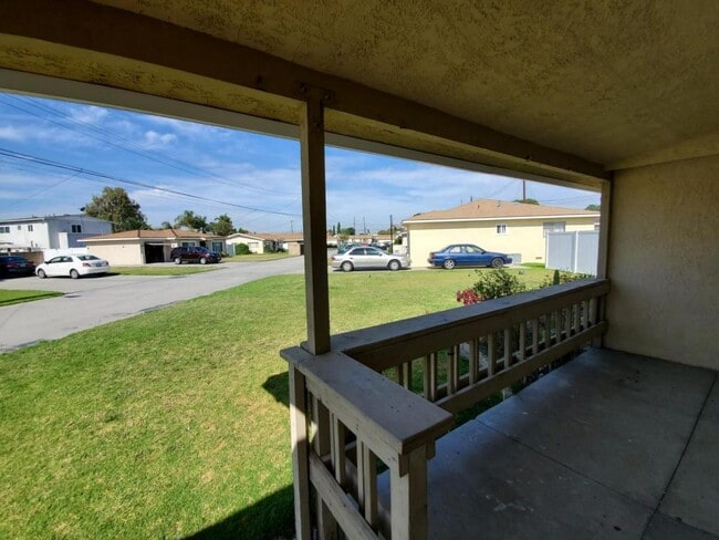 Building Photo - 15552 Cornuta Ave.
