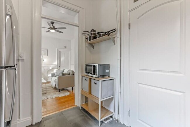 Foto del edificio - 82 Price Ave