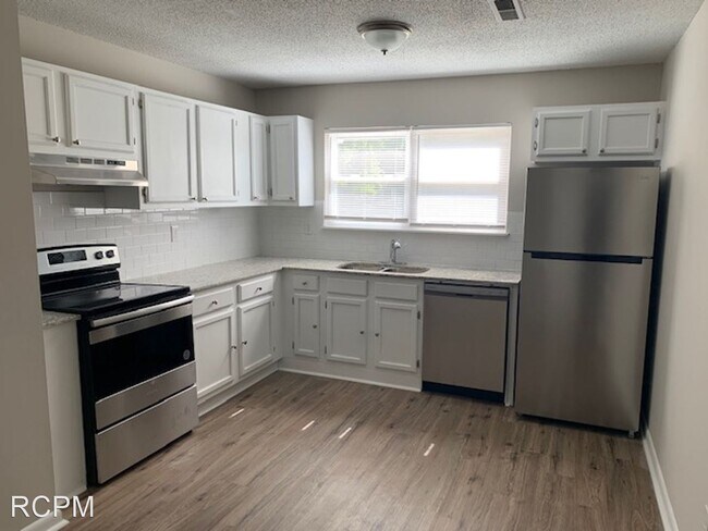 Foto del edificio - 3 br, 1.5 bath House - 3256 Uvalde Ln NW
