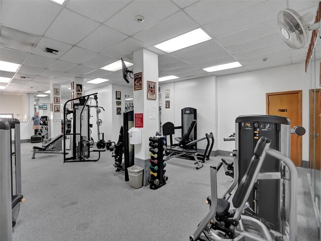 Building Photo - 3800 S Ocean Dr