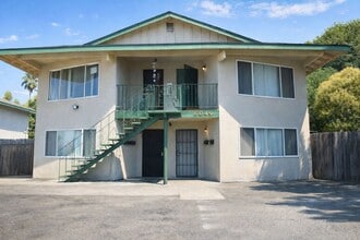 Building Photo - 6049 Northcrest Cir