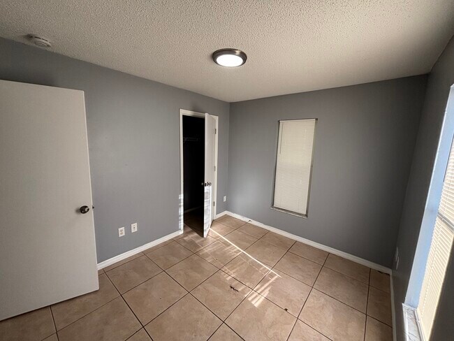 Building Photo - 452 Apopka Hills Cir