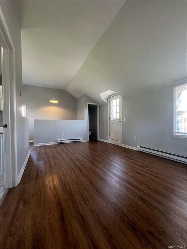 Foto del edificio - 10 Mulberry Ln