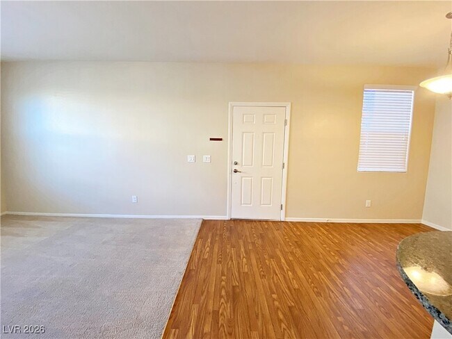 Foto del edificio - 50 Aura de Blanco St