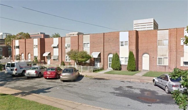 Building Photo - 831-A Towne Ct