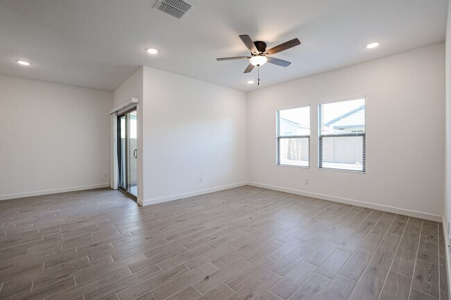 Foto del edificio - 4 Bedroom in Ambra Gated Community