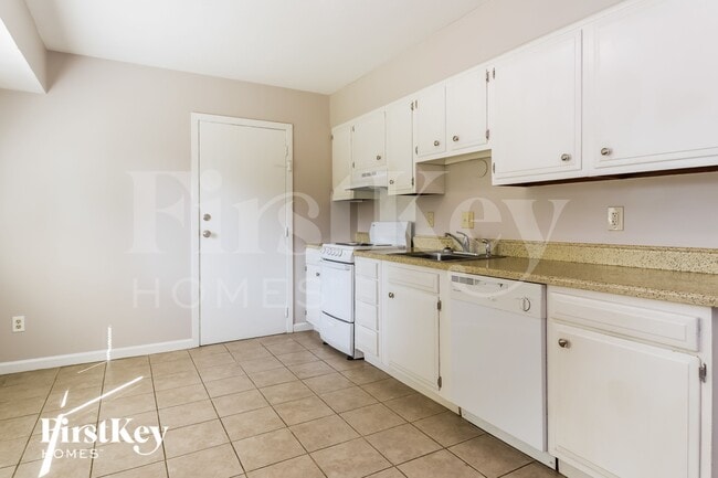 Building Photo - 11448 Raphael Pl