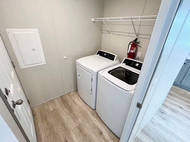 Building Photo - 9643 Anchor Dr