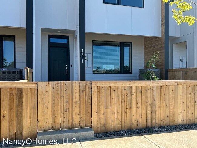 Foto del edificio - 3 br, 2.5 bath House - 12041 SE 5TH ST