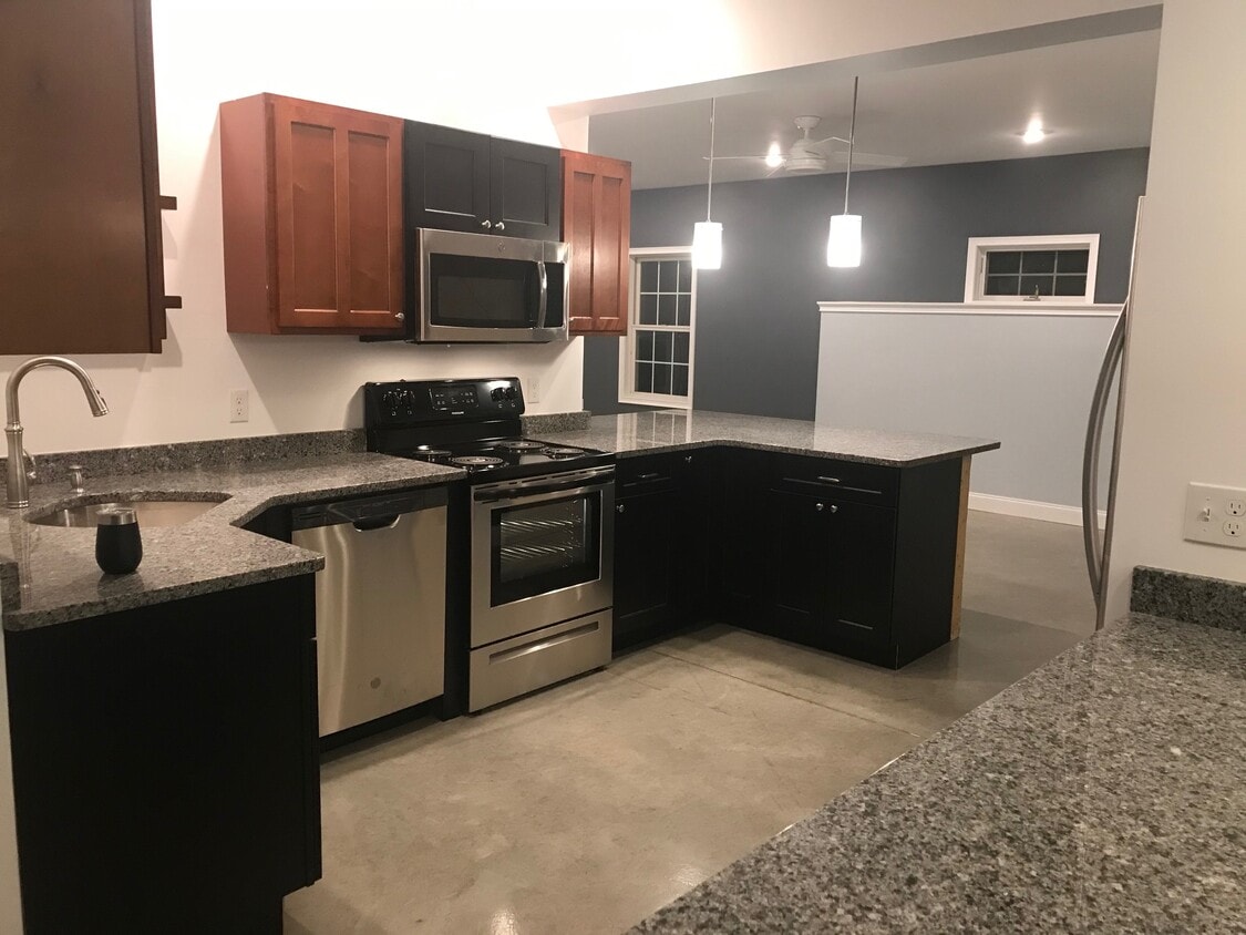 80 Keltan Hts Unit 80B, Waterbury Center, VT 05677 Apartments in