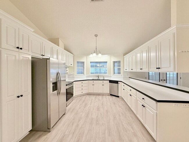 Foto del edificio - 6016 Badger Rd