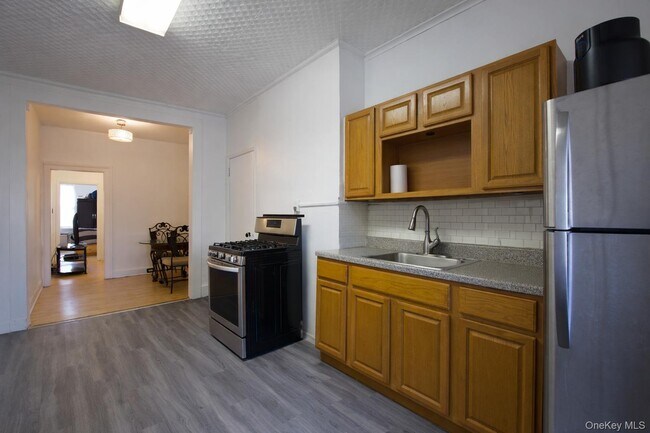 Foto del edificio - 60-89 54th St