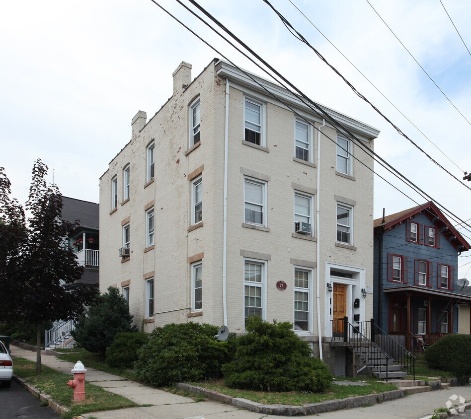 Primary Photo - 27 Jay St