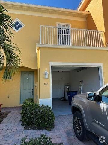 Building Photo - 16114 Via Solera Cir