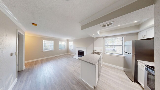 Foto del edificio - 100 Fairway Park Blvd