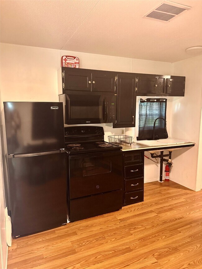 Foto del edificio - 826 Kacy Ln