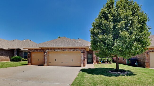 Building Photo - Very Nice 4 Bedroom 2 Bathroom Home in Deer Creek Schools with a Neighborhood Park/Pool