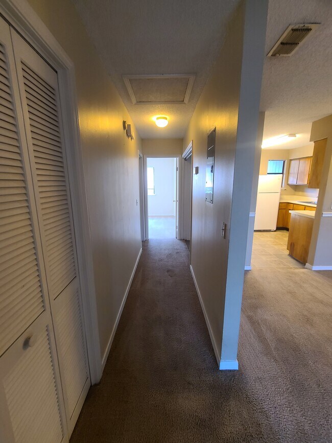 7072 Ponce de Leon Ave Unit 4, Jacksonville, FL 32217 Apartments in