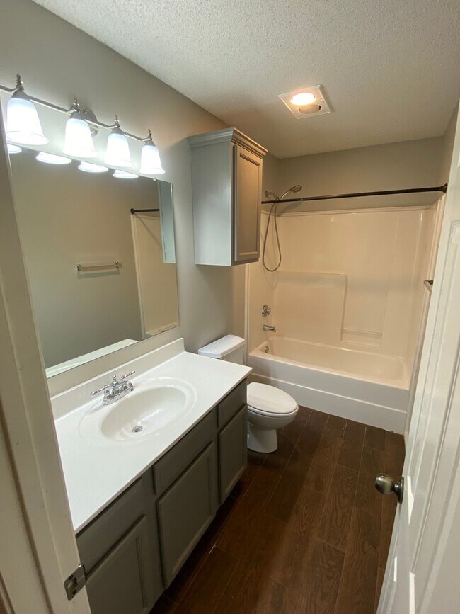 Foto del edificio - 6520 86th St