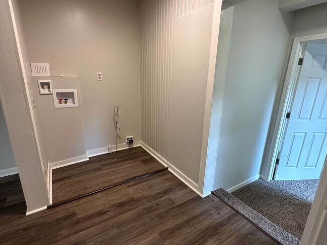 Foto del edificio - Walk to Jonesboro High School! 3bed/2bath