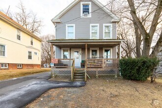 Building Photo - 26 W Cedar St