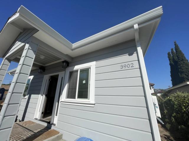 Building Photo - 2 bedroom in Oakland CA 94619