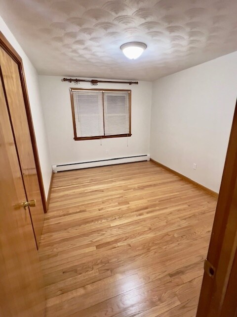 Building Photo - 150 Golden Hill St