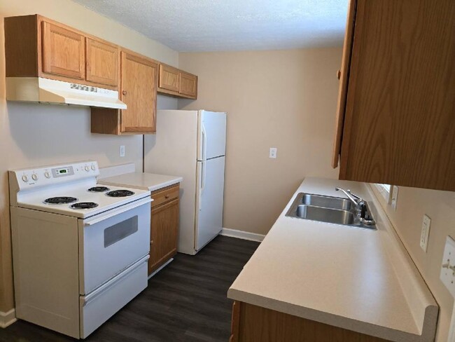 Building Photo - Jacksboro 37757 - 1 bed, 1 bath villa - Ca...