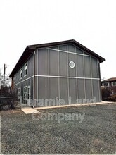 Building Photo - 1675 N 6th St