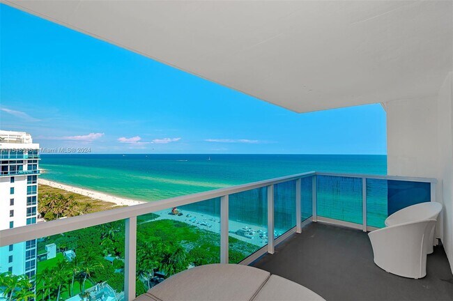 Building Photo - 2301 Collins Ave