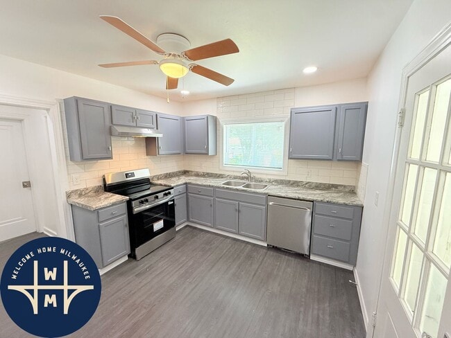 Building Photo - 5256 N 51st Blvd