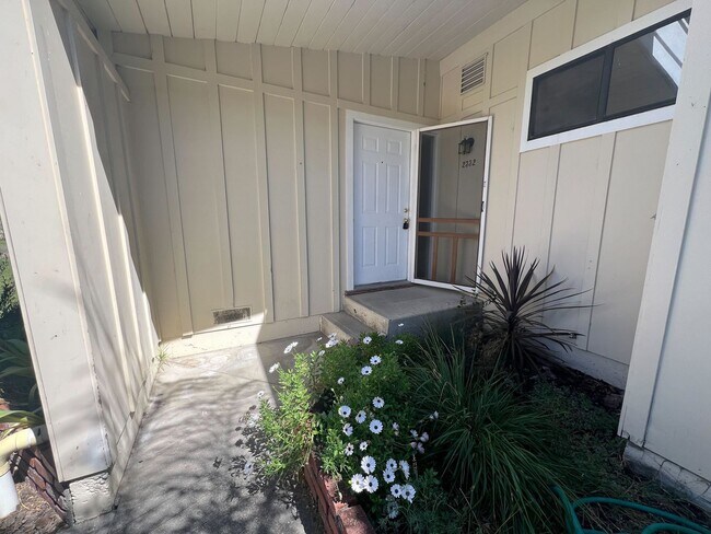 Building Photo - Cristwood Ct