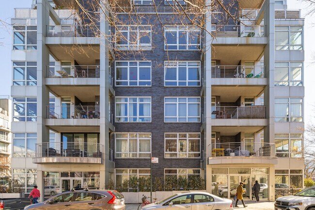 Building Photo - North Point