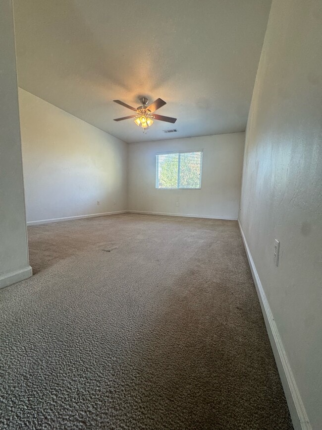 Building Photo - 5802 Ashintully Ave