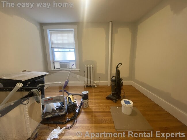 Building Photo - 156-158 Summer St Unit #108