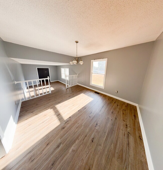 Foto del edificio - 946 Rim Rd