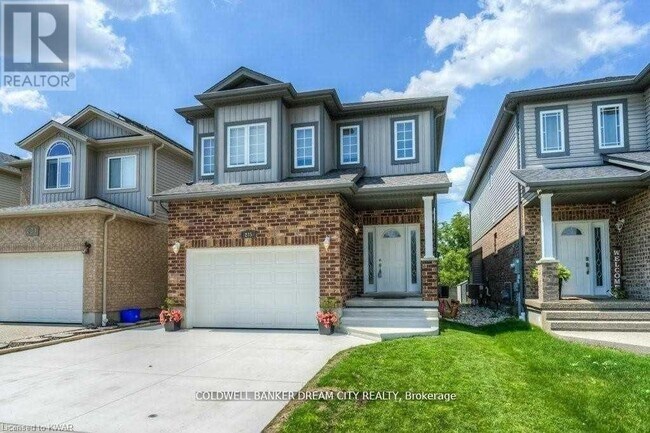 Photo du bâtiment - 235 Birkinshaw Rd