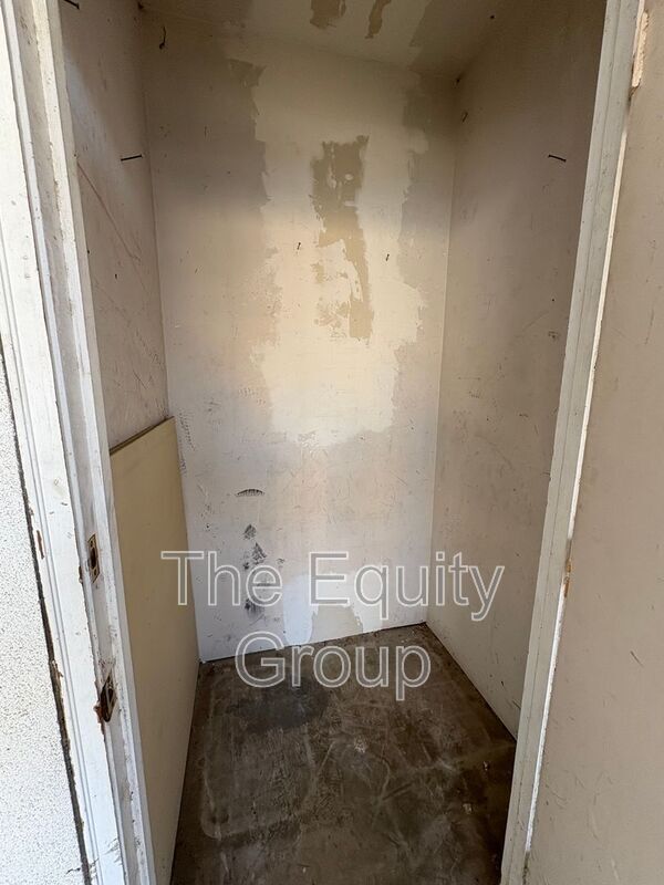 Foto del edificio - 103 W Laurel Ave