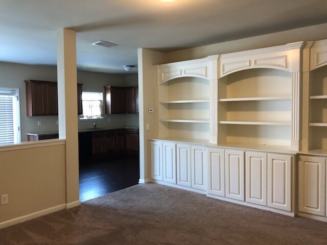 Foto del edificio - NEW PRICE Lovely Townhome Near Cobb Pkwy and Historic Kennesaw!