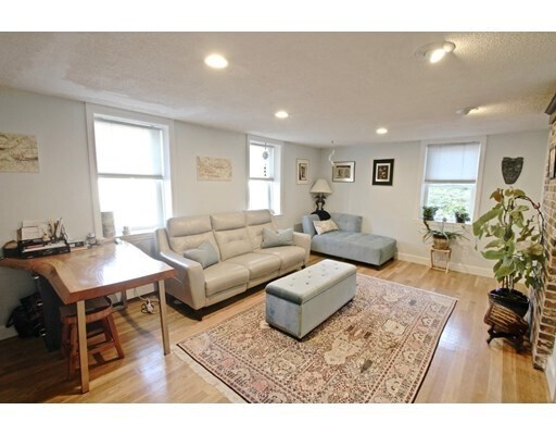 Foto del edificio - 23 Putnam St