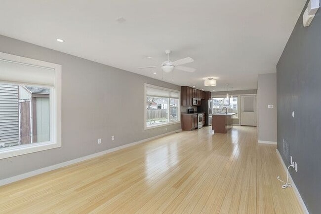 Building Photo - Lovely 3 Bedroom 2.5 Bath Townhome Steps From The Monon!