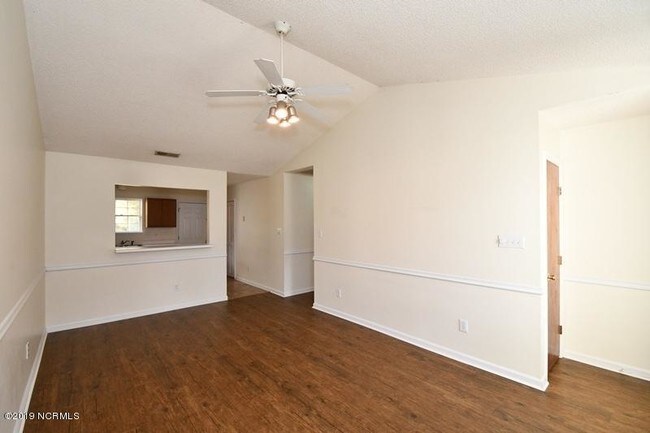 Building Photo - 113 Glenside Ct