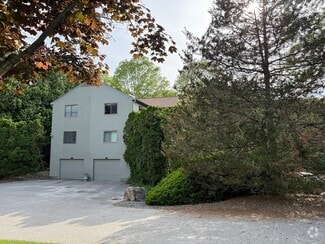 Building Photo - 5 Leland Farm Rd